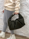 Сумка женская THE SHOULDER POUCH IN VITELLO Bottega Veneta Артикул LUX-26829. Вид 2