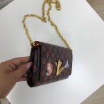 Сумка женская TWIST Louis Vuitton Артикул LUX-17038. Вид 2