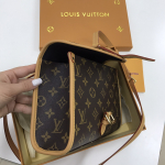 Сумка женская Louis Vuitton Артикул LUX-22102. Вид 3
