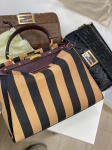 Сумка женская Peekaboo Fendi Артикул LUX-27017. Вид 3