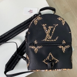 Рюкзак женский  Louis Vuitton Артикул LUX-17775. Вид 2