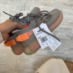 Кроссовки женские Yeezy Boost Adidas Артикул LUX-14882. Вид 2