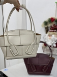Сумка женская Bottega Veneta Артикул LUX-25329. Вид 1