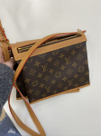 Сумка женская Louis Vuitton Артикул LUX-23975. Вид 4