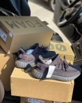 Кроссовки женские   Yeezy Boost Adidas Артикул LUX-32128. Вид 2