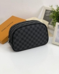 Косметичка  Louis Vuitton Артикул LUX-40151. Вид 1