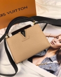 Сумка женская CAPUCINES Louis Vuitton Артикул LUX-33871. Вид 1
