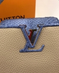 Сумка женская CAPUCINES Louis Vuitton Артикул LUX-33873. Вид 4