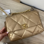 Сумка женская Chanel 19 Chanel Артикул LUX-34039. Вид 1