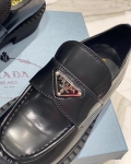 Лоферы женские Prada Артикул LUX-37048. Вид 2