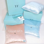 Комплект 2 подушки Tiffany&Co Артикул LUX-38140. Вид 1