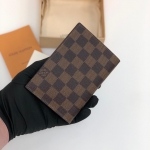 Обложка для паспорта Louis Vuitton Артикул LUX-38084. Вид 2