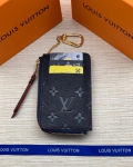 Ключница Louis Vuitton Артикул LUX-40366. Вид 2
