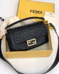 Сумка женская Fendi Артикул LUX-41763. Вид 1