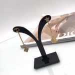 Серьги  Christian Dior Артикул LUX-42299. Вид 1