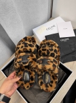 Меховые тапочки  Celine Артикул LUX-97234. Вид 2