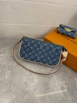 Сумка женская Louis Vuitton Артикул LUX-102877. Вид 1