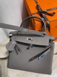 Сумка женская Kelly 25, PHW Togo  Hermes Артикул LUX-127205. Вид 4