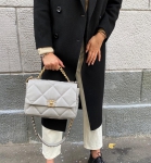  Сумка-конверт Chanel 19 30 см Chanel Артикул LUX-39652. Вид 1