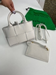 Сумка женская Bottega Veneta Артикул LUX-88154. Вид 1