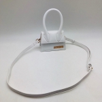 Сумка женская JACQUEMUS Артикул LUX-16432. Вид 1