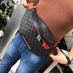 Поясная сумка  DISCOVERY Louis Vuitton Артикул СМ-806. Вид 2