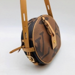 Сумка женская BOITE CHAPEAU SOUPLE Louis Vuitton Артикул LUX-10711. Вид 3