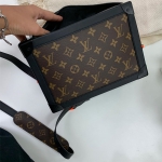 Сумка женская Louis Vuitton Артикул LUX-15524. Вид 4