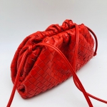 Сумка женская POUCH Mini Bottega Veneta Артикул LUX-16431. Вид 2