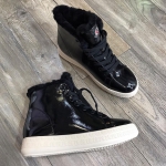 Ботинки женские Moncler Артикул LUX-24007. Вид 2