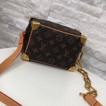 Сумка женская  Louis Vuitton  Артикул LUX-28134. Вид 1