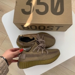  Кроссовки женские Adidas Yeezy Boost Adidas Артикул LUX-29488. Вид 1