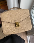 Сумка женская   POCHETTE METIS Louis Vuitton Артикул LUX-29657. Вид 1