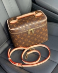 Бьюти-кейс NICE Louis Vuitton Артикул LUX-29942. Вид 1