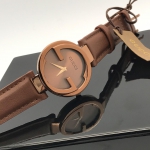 Часы женские Gucci Артикул АКС-1323. Вид 5