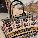 Сумка женская Book Tote Toile de Jouy Christian Dior Артикул LUX-16426. Вид 4