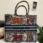 Сумка женская Book Tote Toile de Jouy Christian Dior Артикул LUX-7481. Вид 1