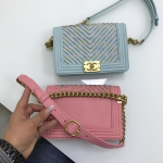 Сумка женская Boy Chanel Артикул LUX-12960. Вид 2