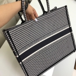 Сумка женская Book Tote Toile de Jouy Christian Dior Артикул LUX-13807. Вид 2