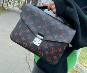 Сумка женская Pochette Metis Louis Vuitton Артикул LUX-22602. Вид 2