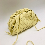 Сумка женская Pouch Bottega Veneta Артикул LUX-20568. Вид 2