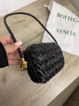 Knot On Strap Bottega Veneta Артикул LUX-82570. Вид 2