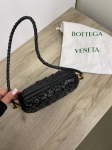 Knot On Strap Bottega Veneta Артикул LUX-82570. Вид 3
