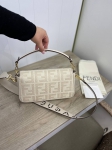 Сумка женская BAGUETTE Fendi Артикул LUX-82602. Вид 4