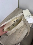 Сумка женская BAGUETTE Fendi Артикул LUX-82602. Вид 7