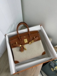 Сумка женская Birkin, 30 cm, GHW Hermes Артикул LUX-82896. Вид 1