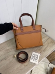 Сумка женская 30 см Loewe Артикул LUX-83295. Вид 3