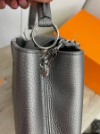 Сумка женская CAPUCINES Louis Vuitton Артикул LUX-83374. Вид 4