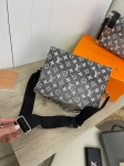 Сумка женская Louis Vuitton Артикул LUX-83375. Вид 1