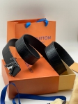Ремень из натуральной кожи крокодила Louis Vuitton Артикул LUX-83541. Вид 1